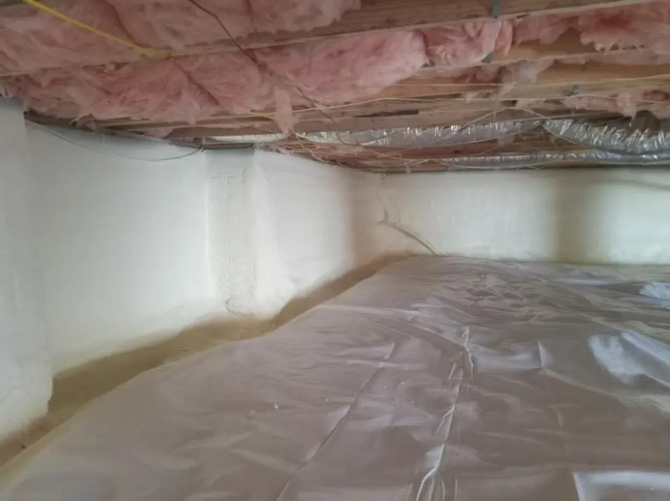 Crawl space encapsulation with closed-cell spray foam for Roof Maintenance in Salem